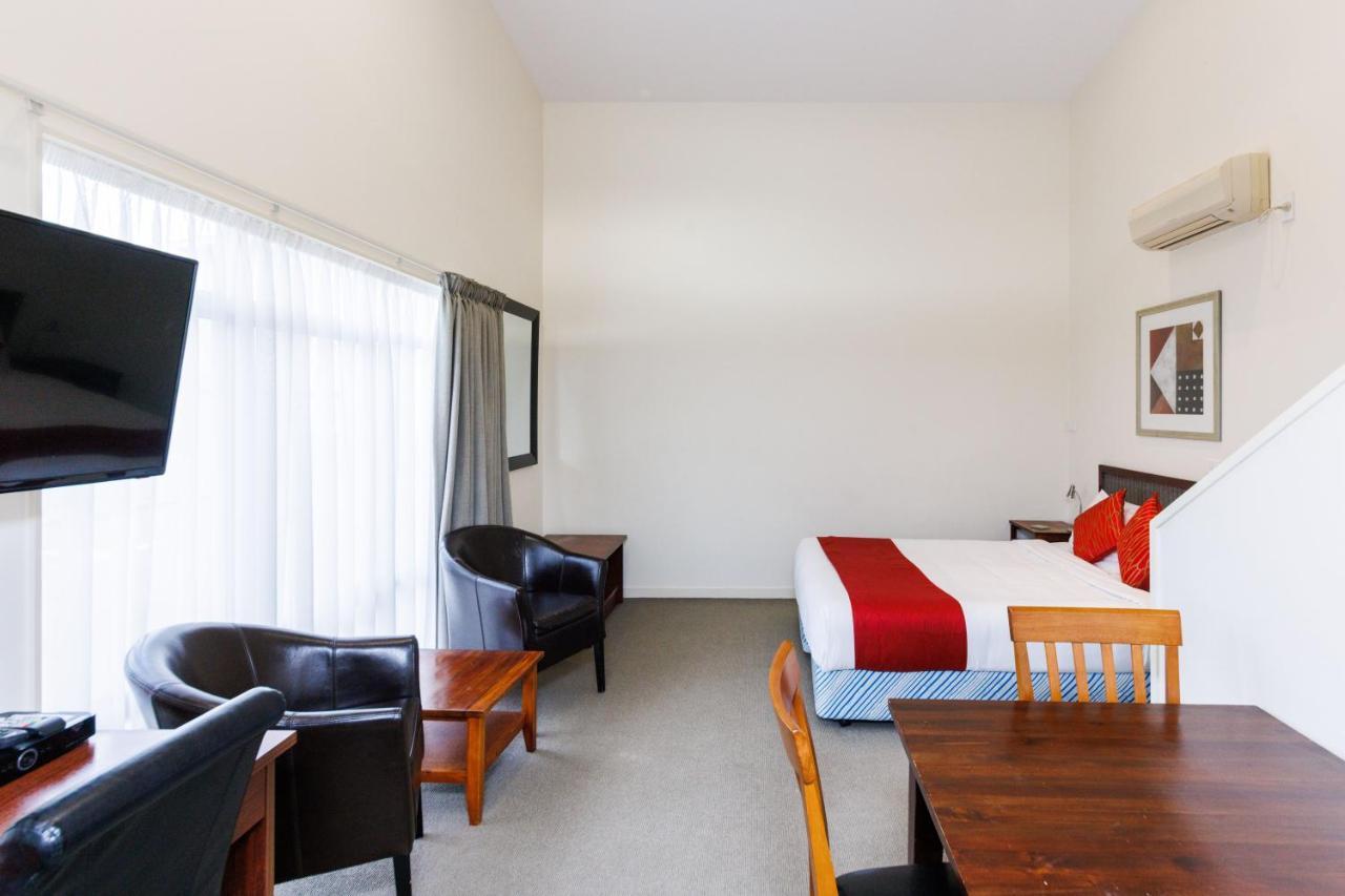 Fitzherbert Regency Motor Lodge Palmerston North Exterior foto