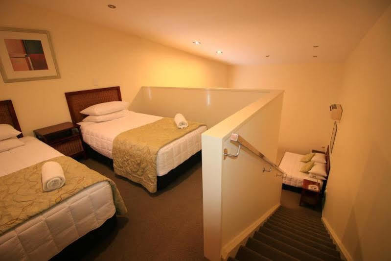 Fitzherbert Regency Motor Lodge Palmerston North Exterior foto